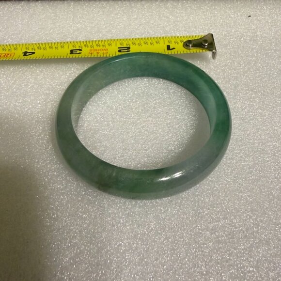 Jade Bangle Bracelet - Picture 4 of 4